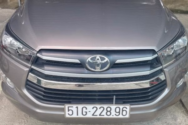 Toyota Innova 2016-1