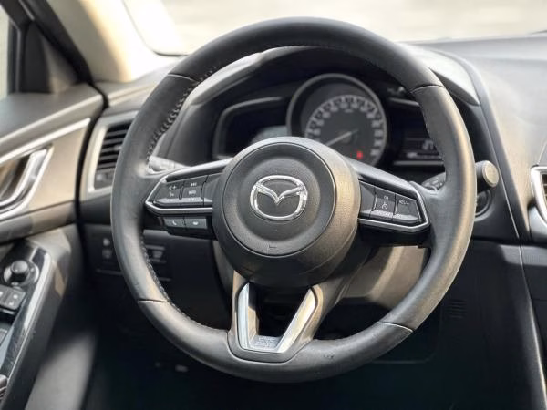 Mazda 3 2019-3