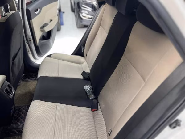 Hyundai Accent 2021-1