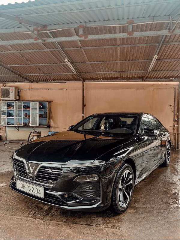 Vinfast Lux A 2.0 2022-0