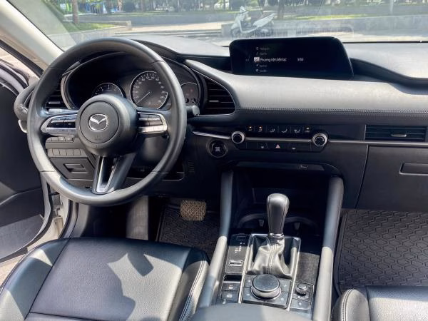 Mazda 3 2022-1