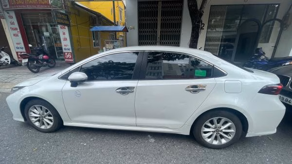 Toyota Corolla Altis V 2022-1