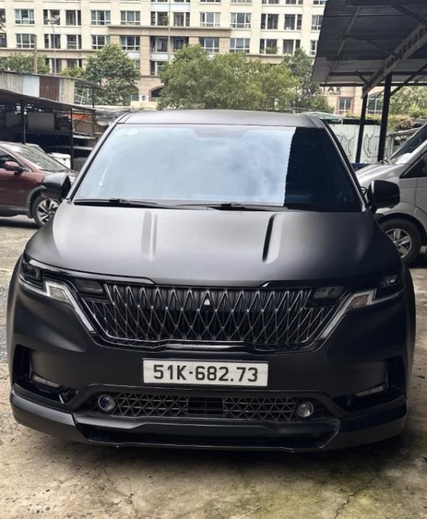 Kia Carnival Premium 2023-0