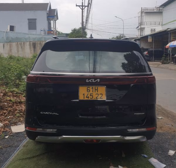 Kia Carnival Premium 2024-1