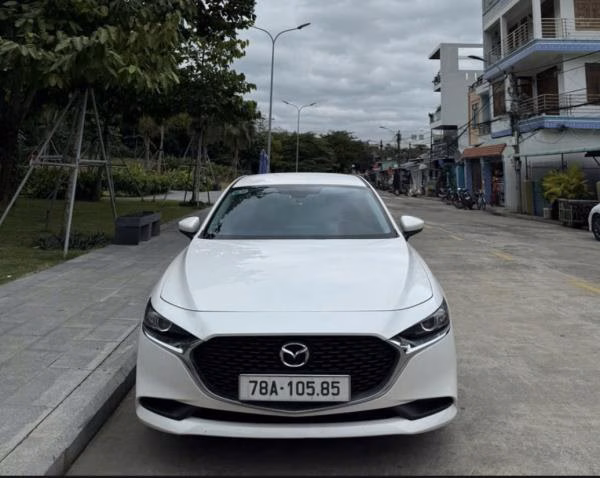 Mazda 3 2024-0