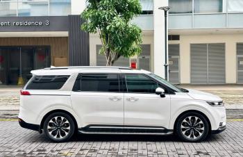 Kia Carnival Premium 2023-1