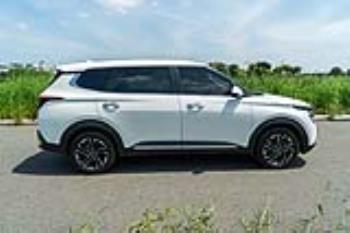 Kia Carens 2022-4
