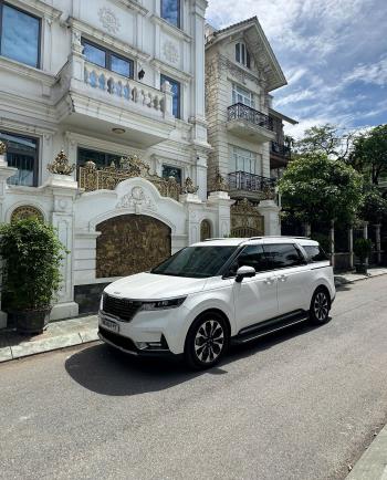 Kia Carnival Premium 2024-0