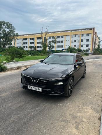 Vinfast Lux A 2.0 2019-7