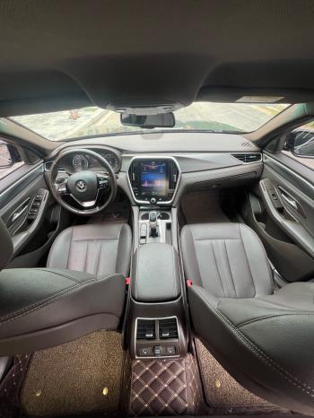 Vinfast Lux A 2.0 2019-6