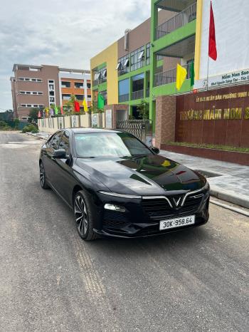 Vinfast Lux A 2.0 2019-8