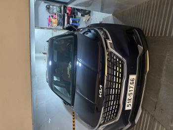 Kia Carnival Signature 2022-1