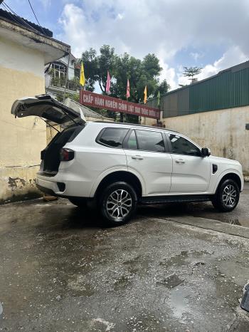 Ford Everest 2023-3