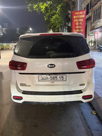 Kia Sedona 2019-3