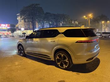 VinFast VF9 Plus 2023-4