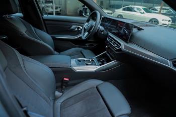 BMW 330i 2023-2
