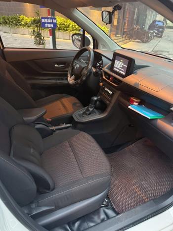 Toyota Avanza 2022-5