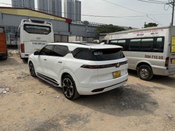 VinFast VF9 Plus 2023-2