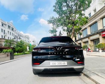 Vinfast VF8 Eco 2023-4