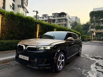 VinFast VF9 Eco 2025-3
