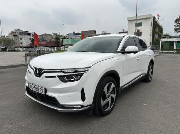 Vinfast VF8 Eco 2023-0