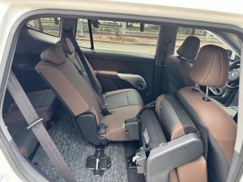 VinFast VF MPV 7 2026-1