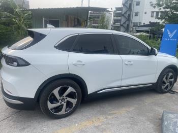 Vinfast VF8 Eco 2023-5