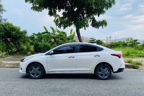 Hyundai Accent 2021-3
