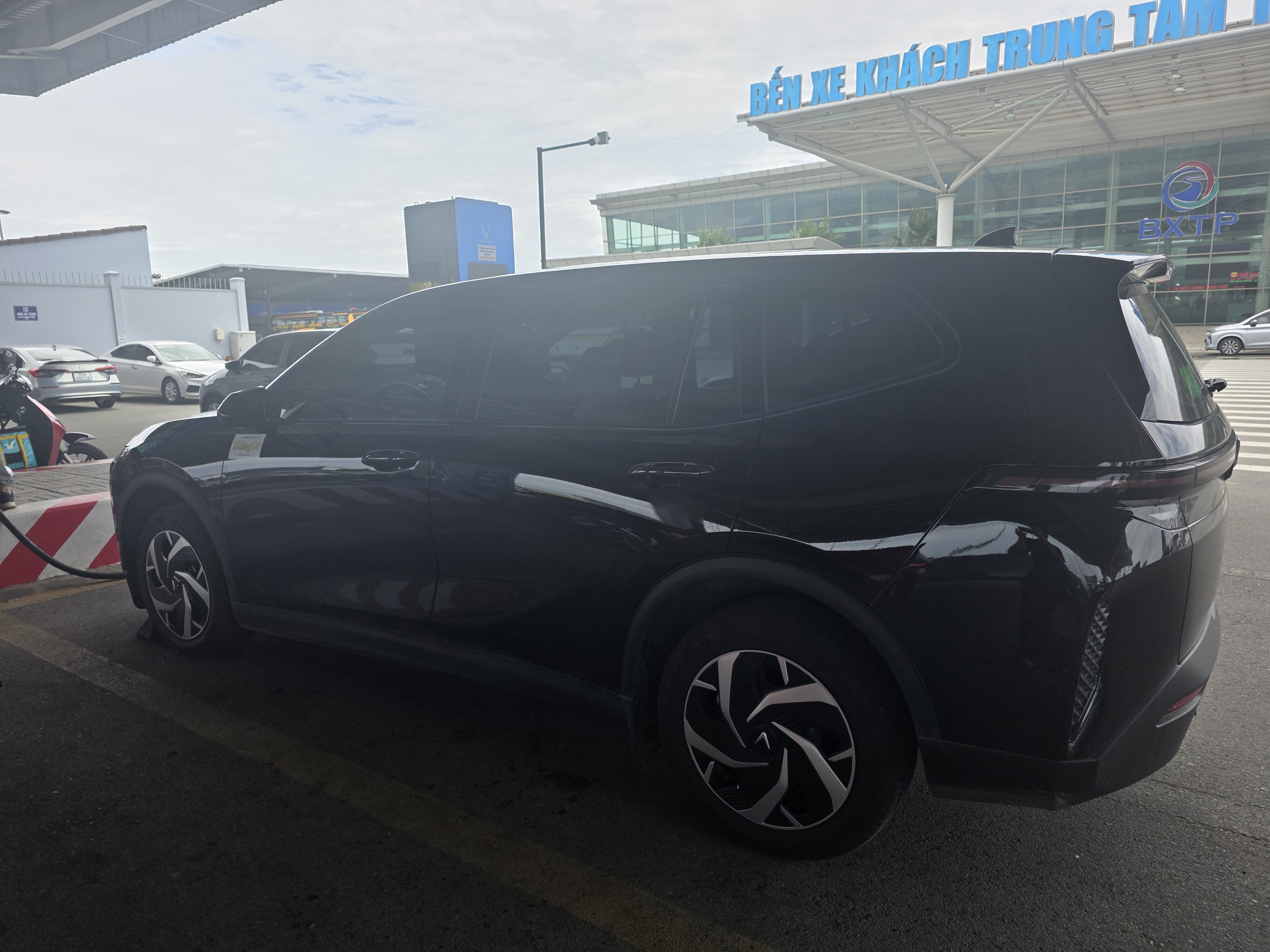 Vinfast Limo Green 2026-1
