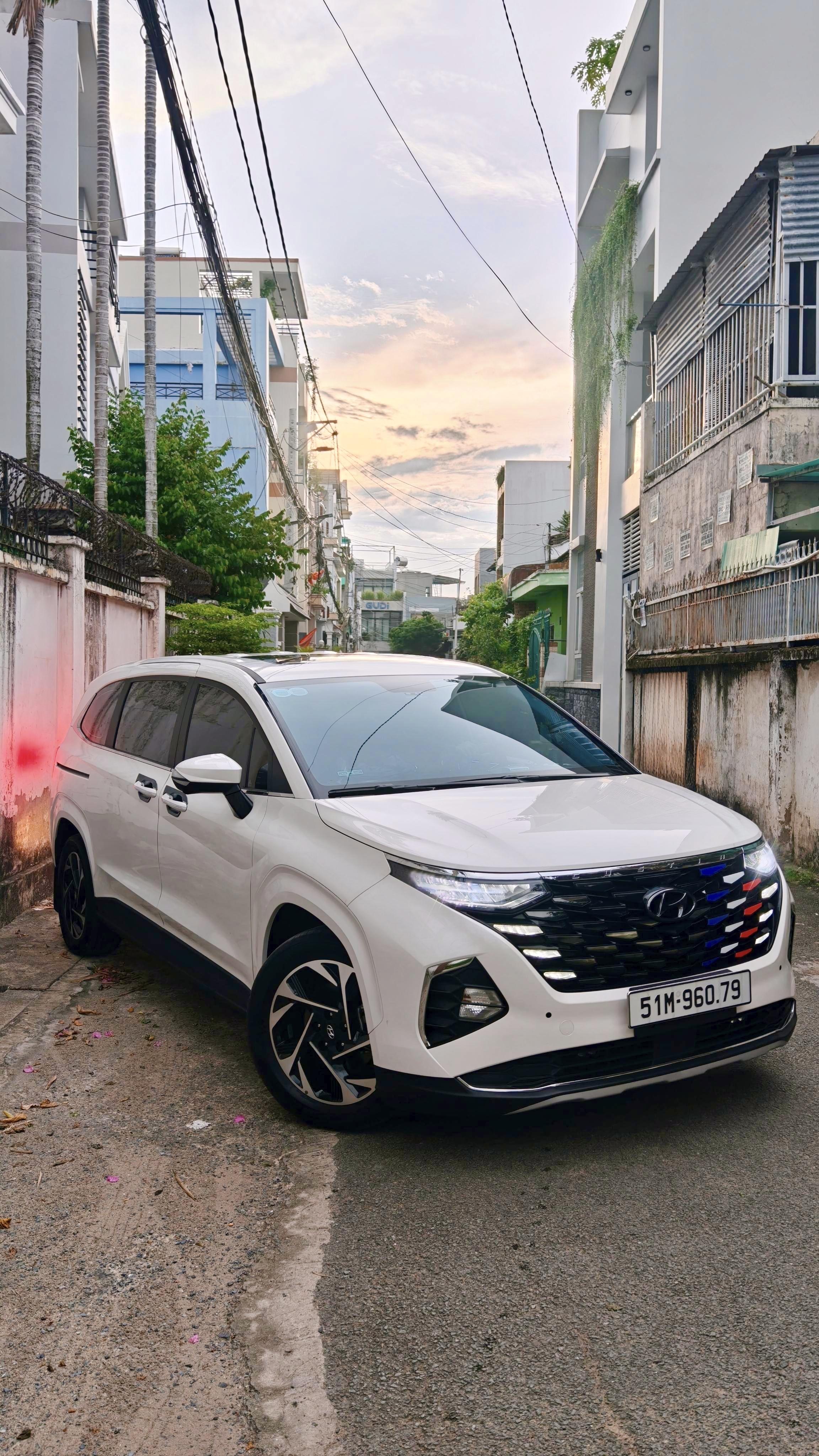 Hyundai Custin 2023-4
