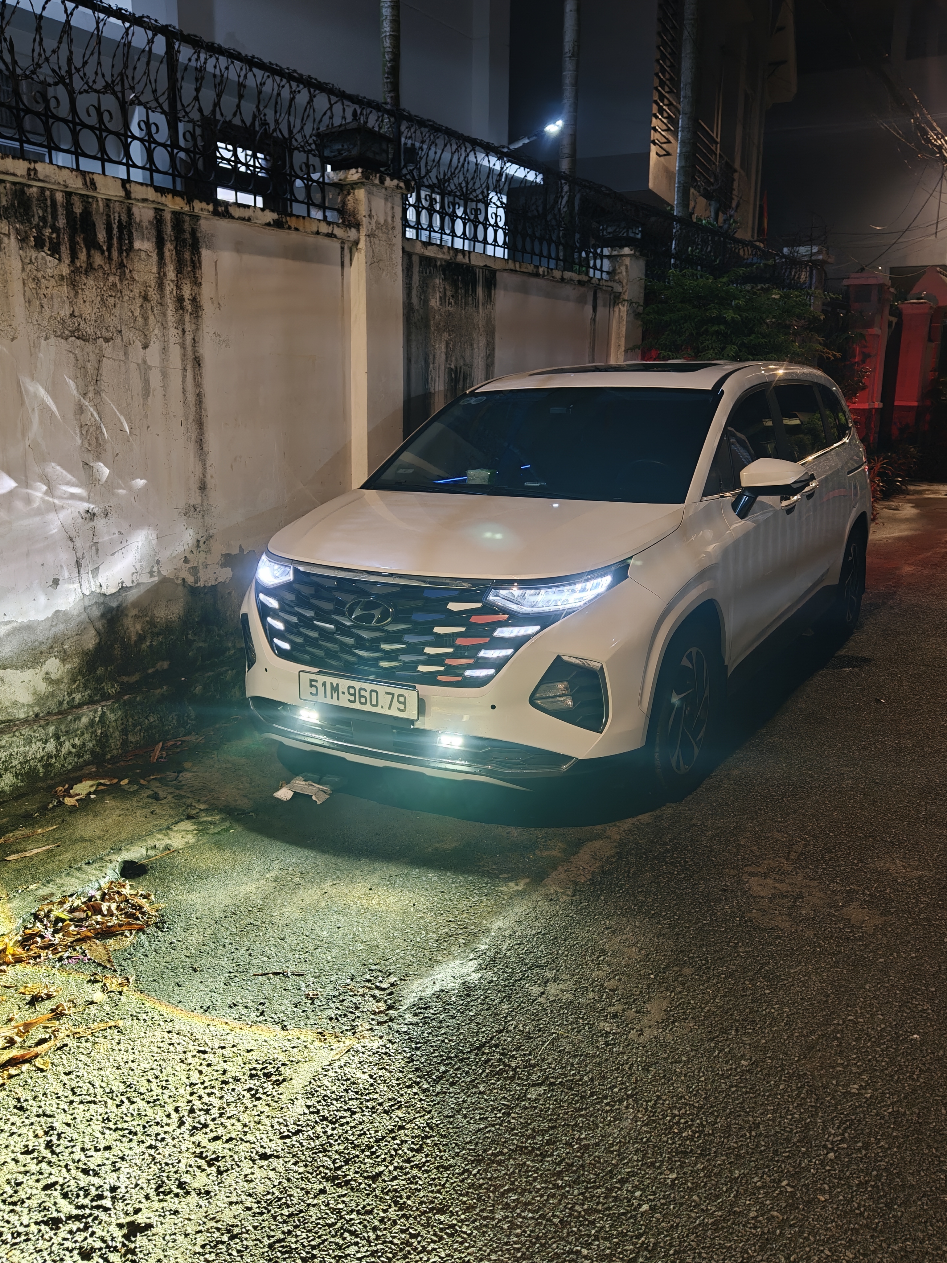 Hyundai Custin 2023-3