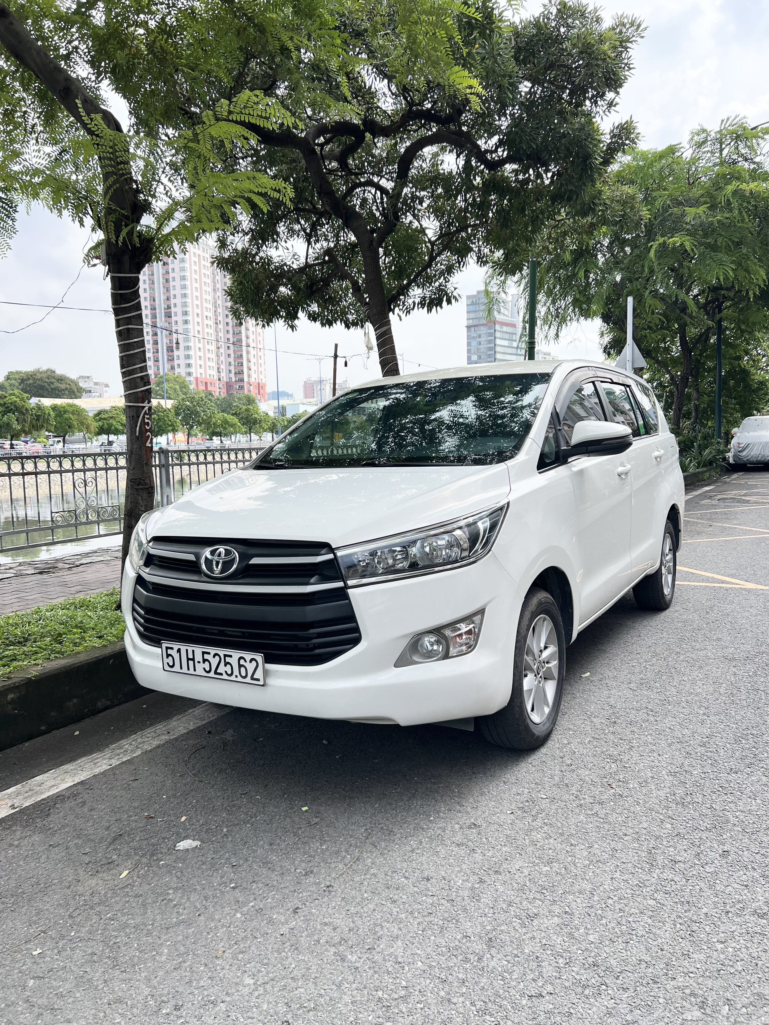 Toyota Innova 2020-0