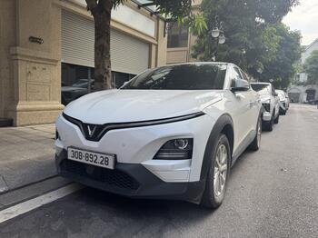 Vinfast VF6 Eco 2025-1