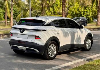 Vinfast VF6 Eco 2025-5