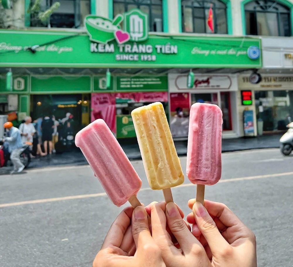 Kem Tràng Tiền siêu nổi tiếng tại Hà Nội