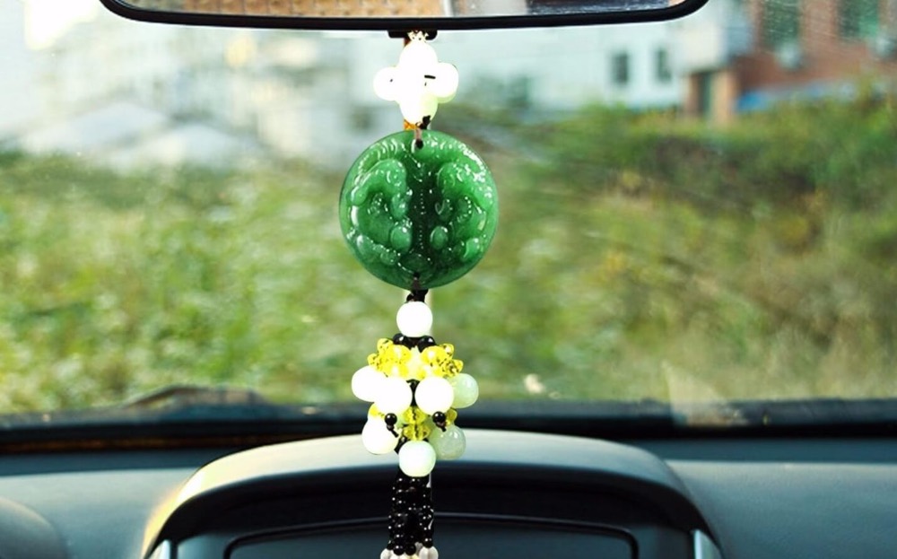 Ý nghĩa của các vật phẩm phong thuỷ xe ô tô