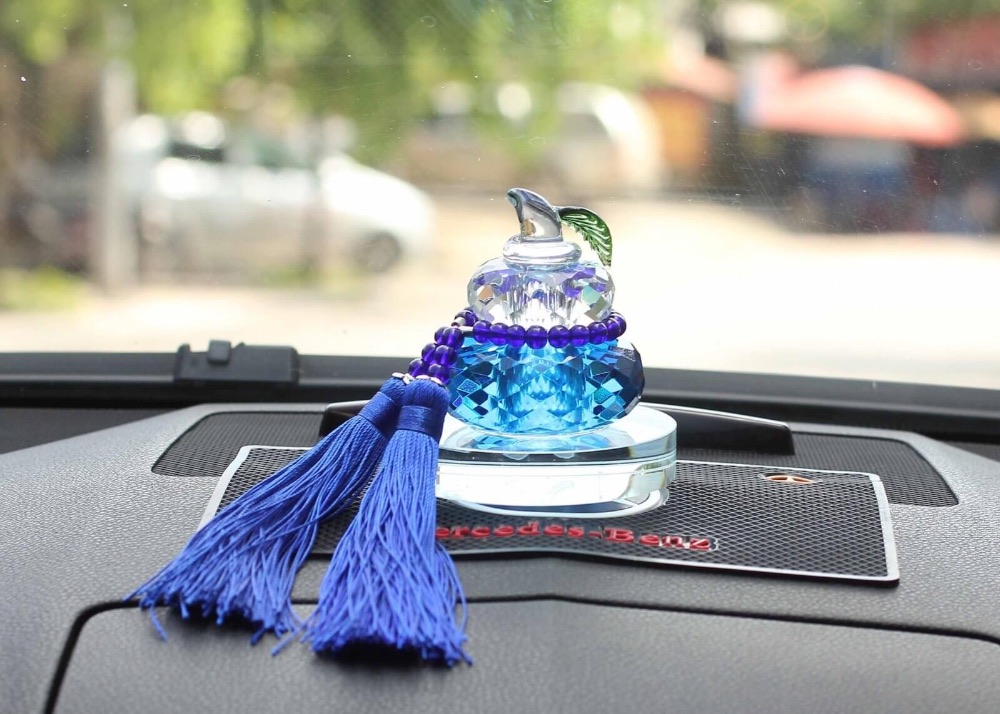 Cách lựa chọn đồ phong thuỷ xe ô tô hợp mệnh