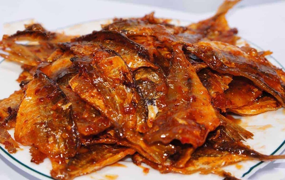 Hải sản khô được đóng gói kỹ càng dễ dàng mang về làm quà