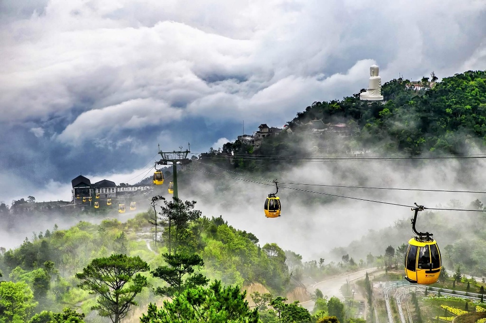 Có nhiều loại phương tiện để di chuyển lên Bà Nà Hill