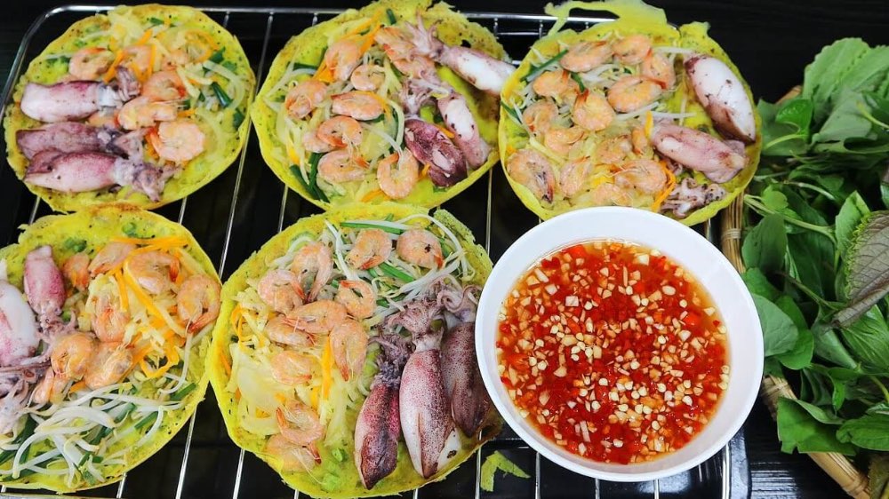 Bánh xèo mực dễ ăn, ai cũng thích
