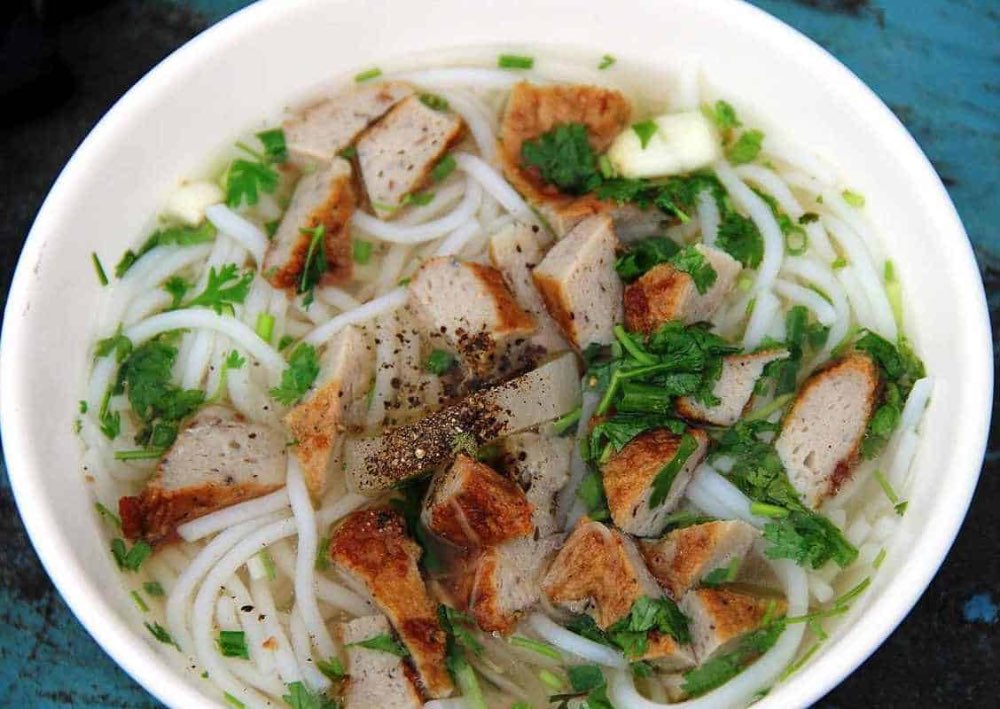 Bánh canh chả cá ngọt thanh, ngon rẻ