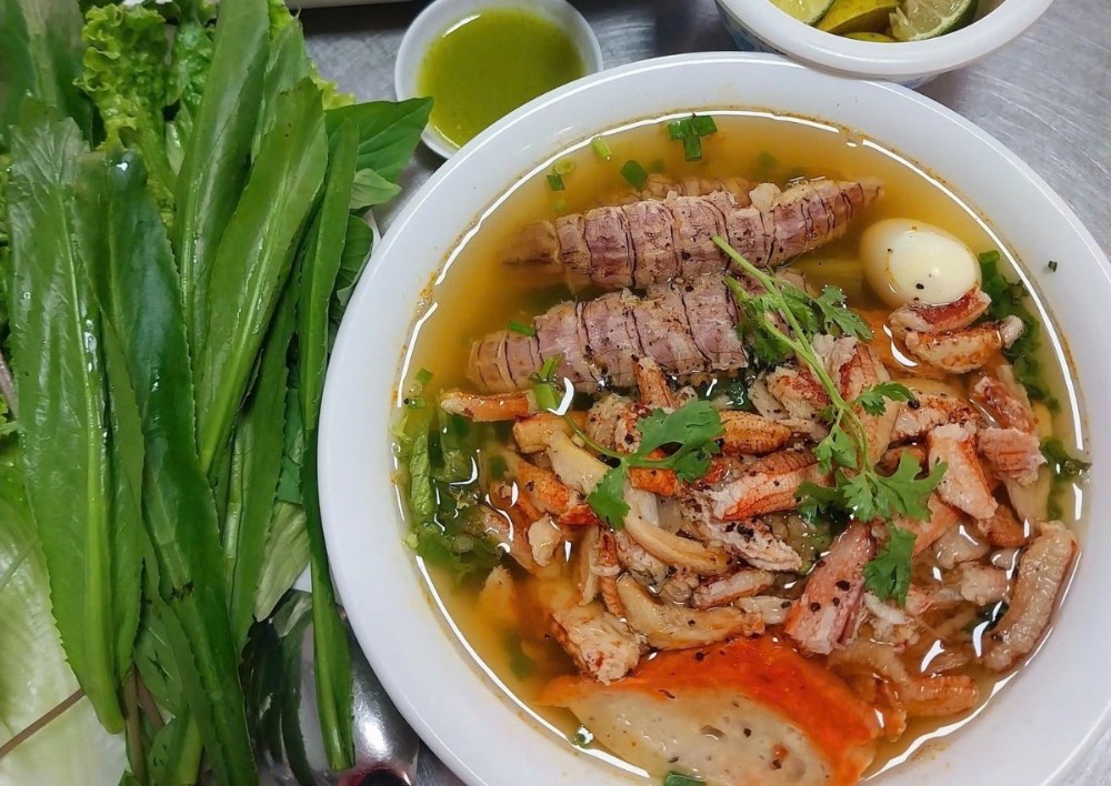 Bánh canh ghẹ là lựa chọn ăn sáng ở Vũng Tàu tuyệt vời