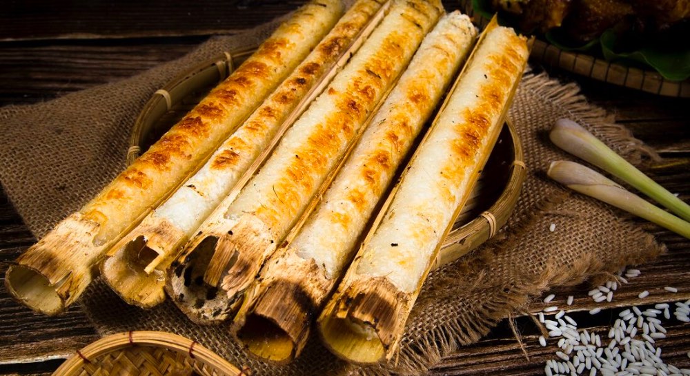 Cơm lam là món đặc trưng tại những vùng núi cao phía Bắc