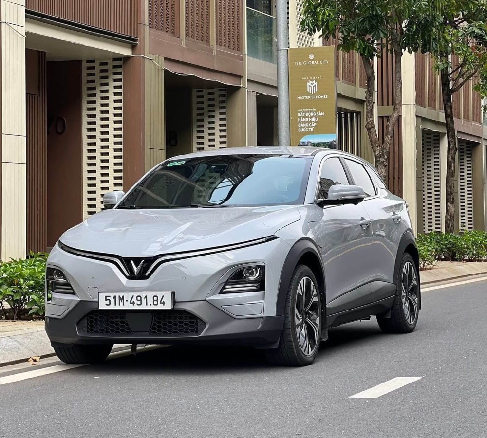 Phí sang tên đổi chủ ô tô thay đổi tùy theo từng trường hợp