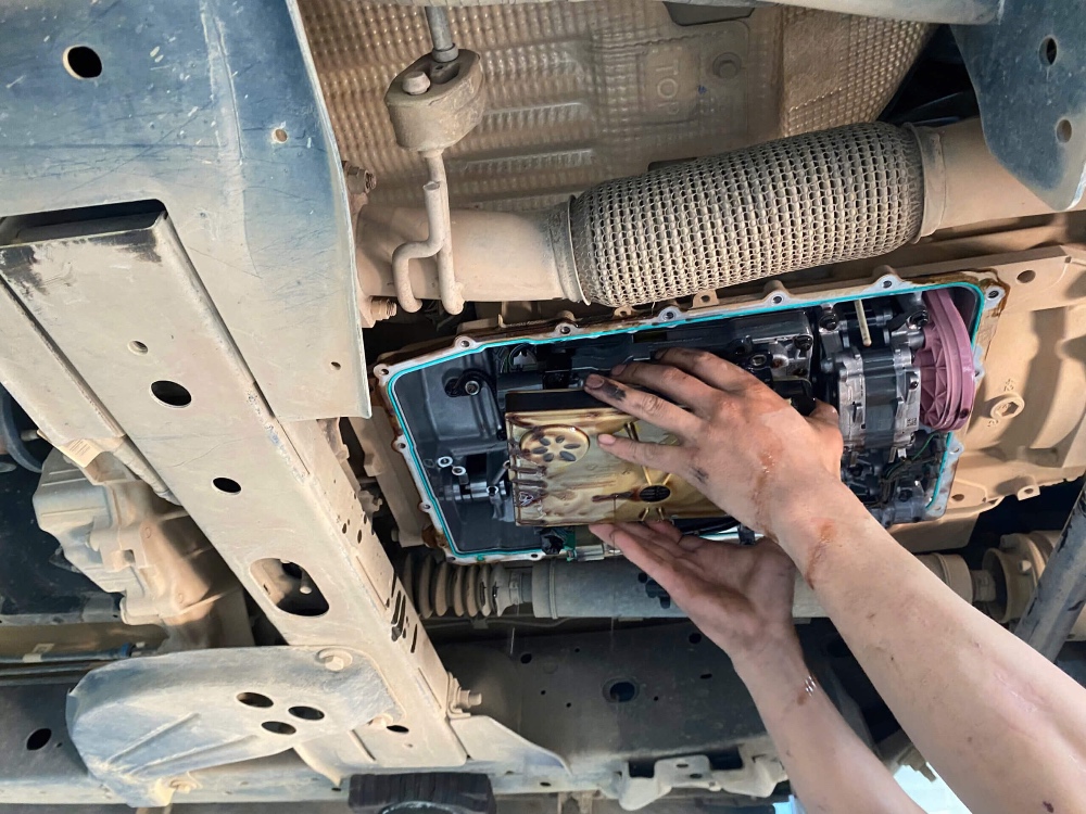 Ưu và nhược điểm khi bảo dưỡng xe ô tô tại gara