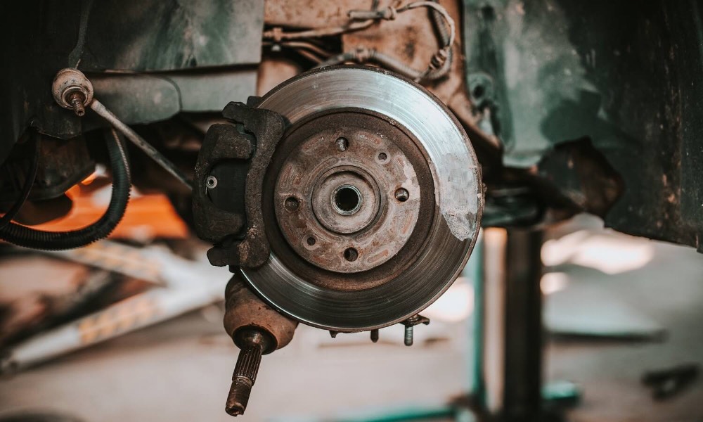 Những nguyên nhân khiến xe bị rung khi nổ máy