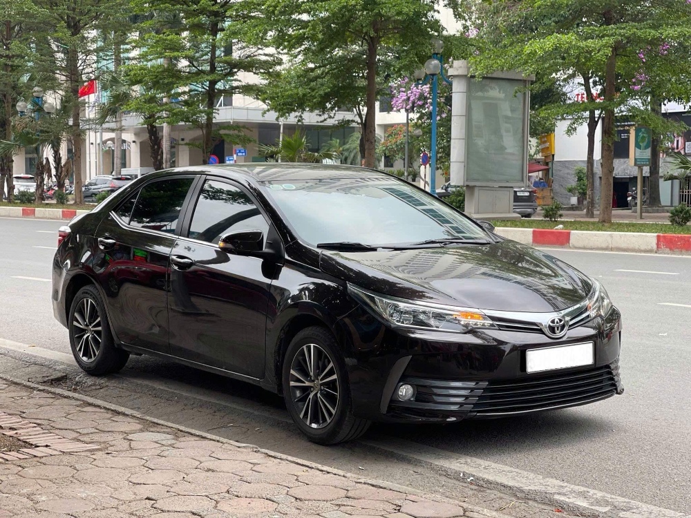 Màu xe hợp tuổi Bính Ngọ