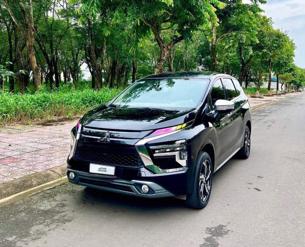 Bảng so sánh chi tiết về xe số tự động và số sàn