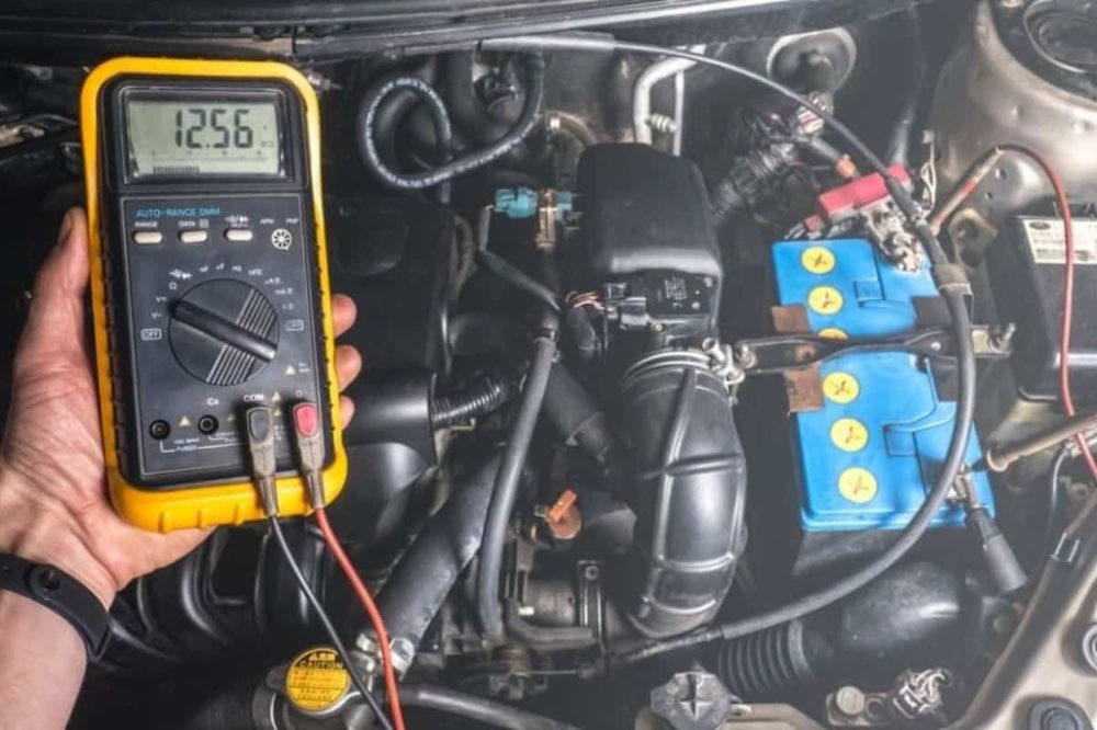 Những dấu hiệu nhận biết ắc quy hết điện