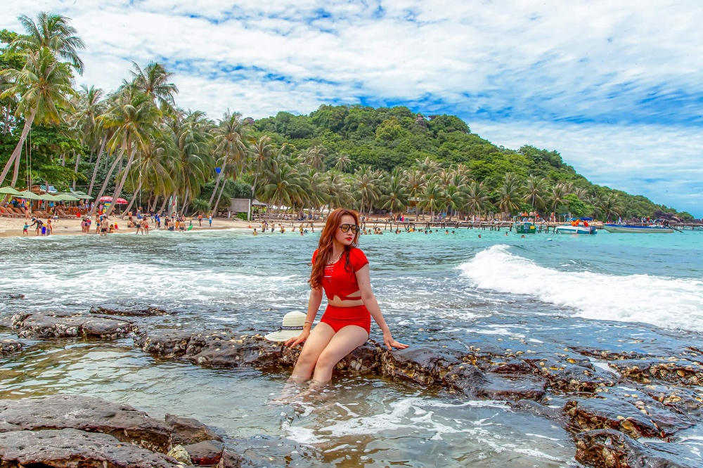 Từ tháng 11 đến tháng 4 biển Phú Quốc trong xanh